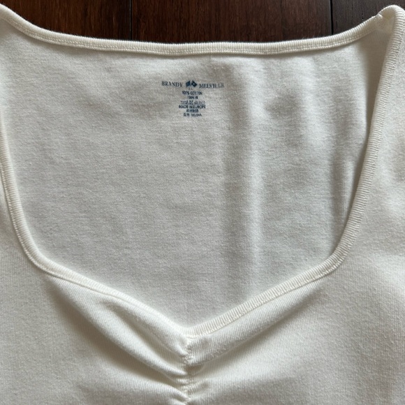 Brandy Melville Sweetheart Neck Crop Tee - Picture 2 of 3